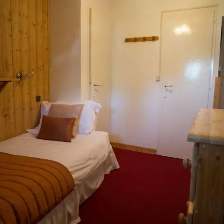 Rond Point D Arbois Hotel 2*